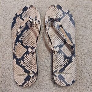 Tory Burch Flip flops